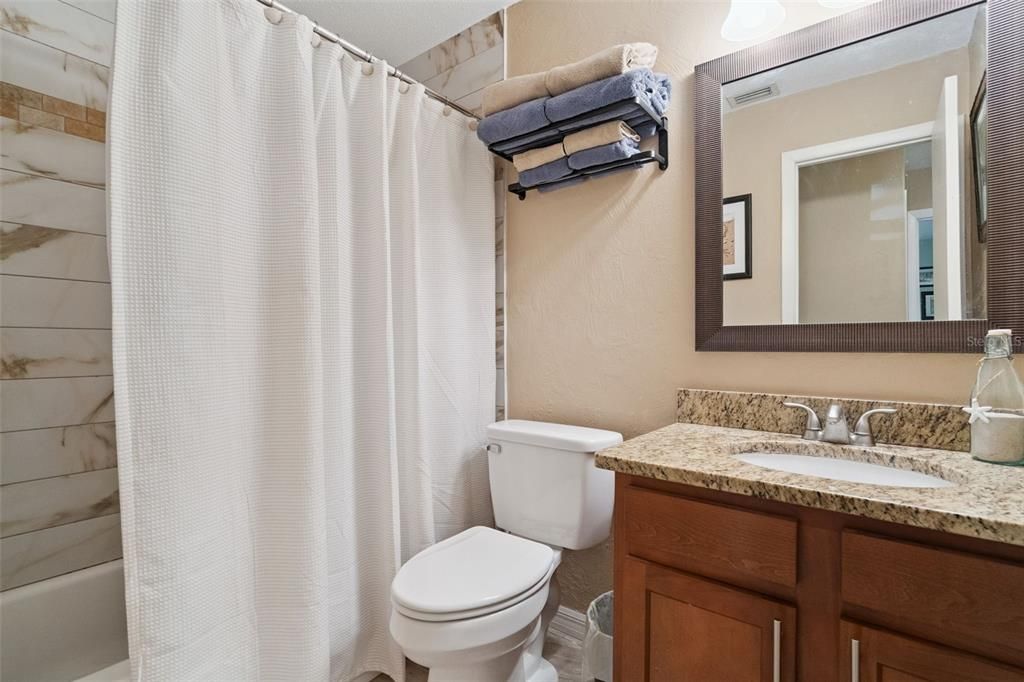 En Venta: $398,400 (3 camas, 2 baños, 1770 Pies cuadrados)