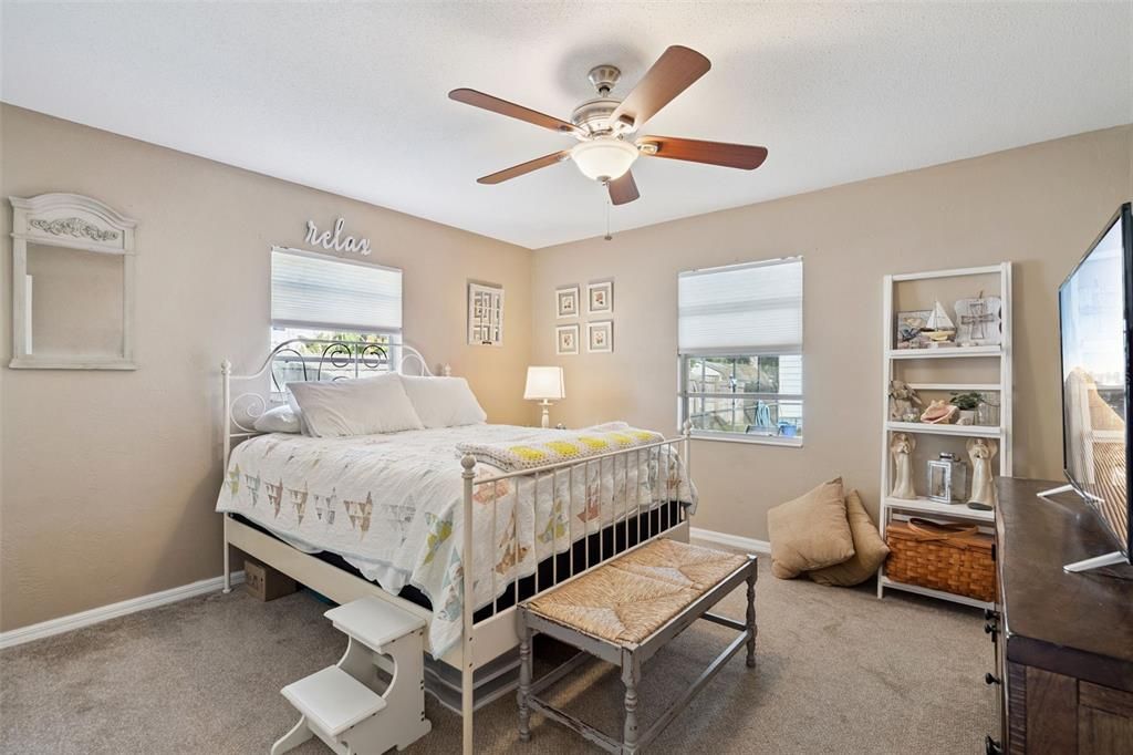 En Venta: $398,400 (3 camas, 2 baños, 1770 Pies cuadrados)