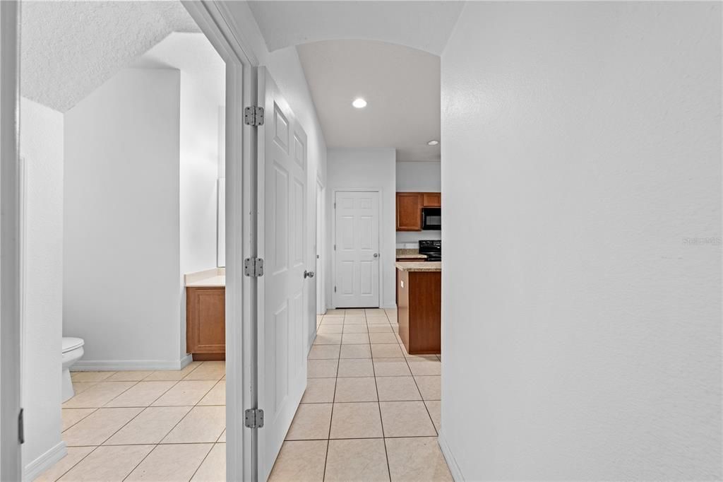 En Venta: $390,000 (3 camas, 2 baños, 2574 Pies cuadrados)