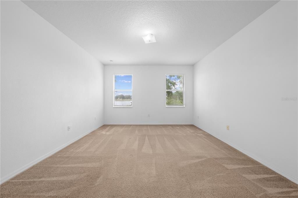 En Venta: $390,000 (3 camas, 2 baños, 2574 Pies cuadrados)