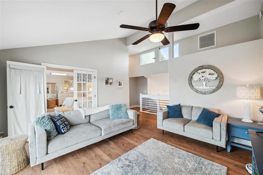 На продажу: $989,000 (4 спален, 3 ванн, 3094 Квадратных фут)