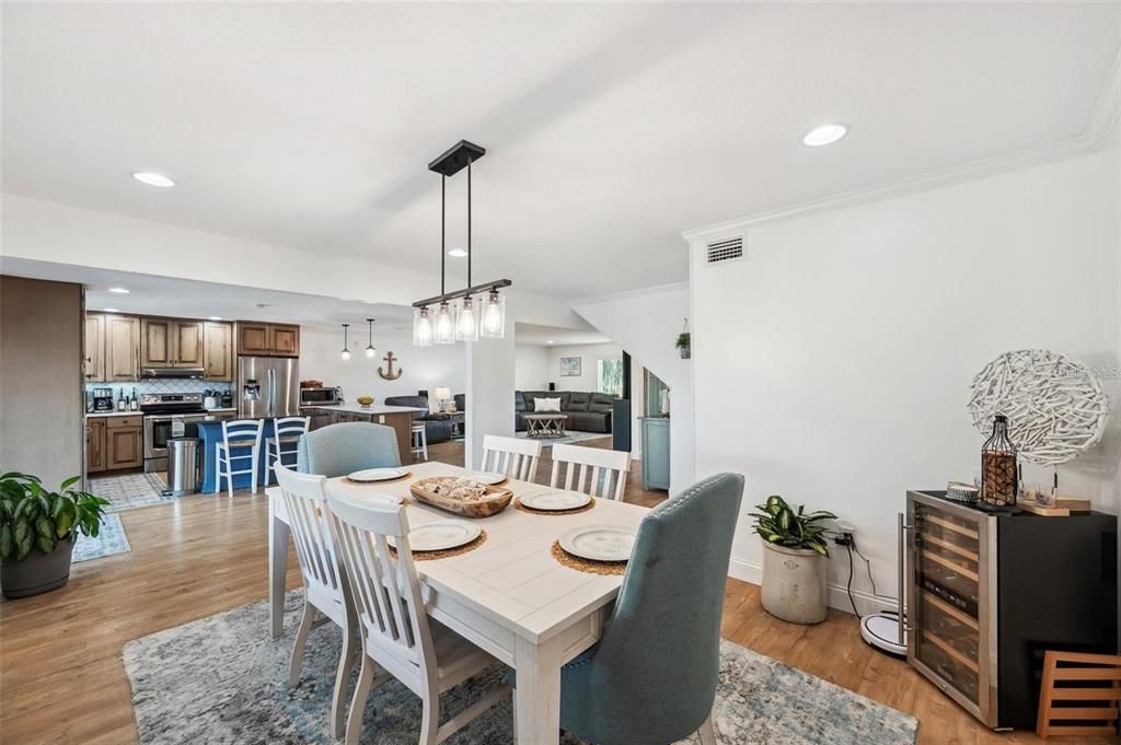 На продажу: $989,000 (4 спален, 3 ванн, 3094 Квадратных фут)