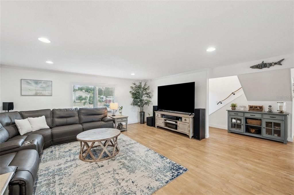 На продажу: $989,000 (4 спален, 3 ванн, 3094 Квадратных фут)