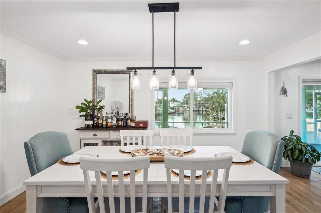 На продажу: $989,000 (4 спален, 3 ванн, 3094 Квадратных фут)