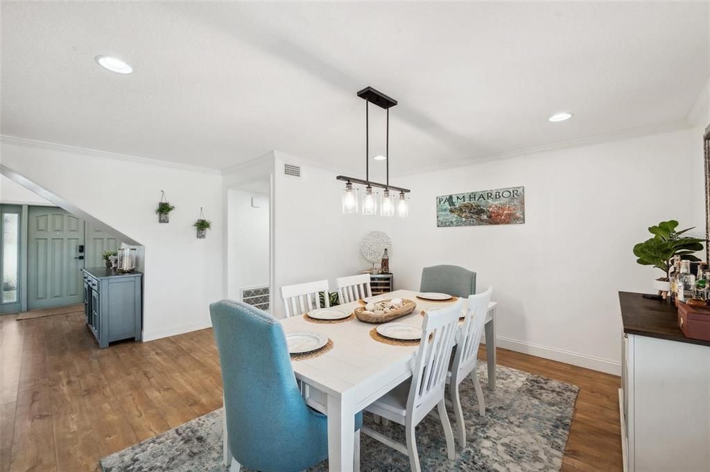 На продажу: $989,000 (4 спален, 3 ванн, 3094 Квадратных фут)