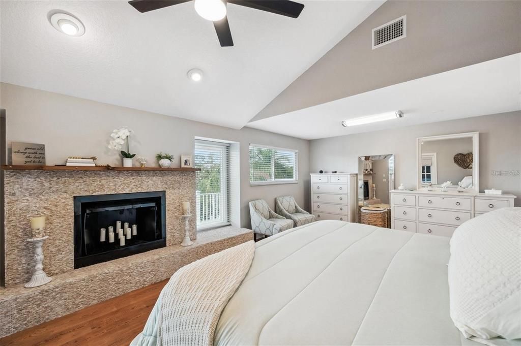 На продажу: $989,000 (4 спален, 3 ванн, 3094 Квадратных фут)