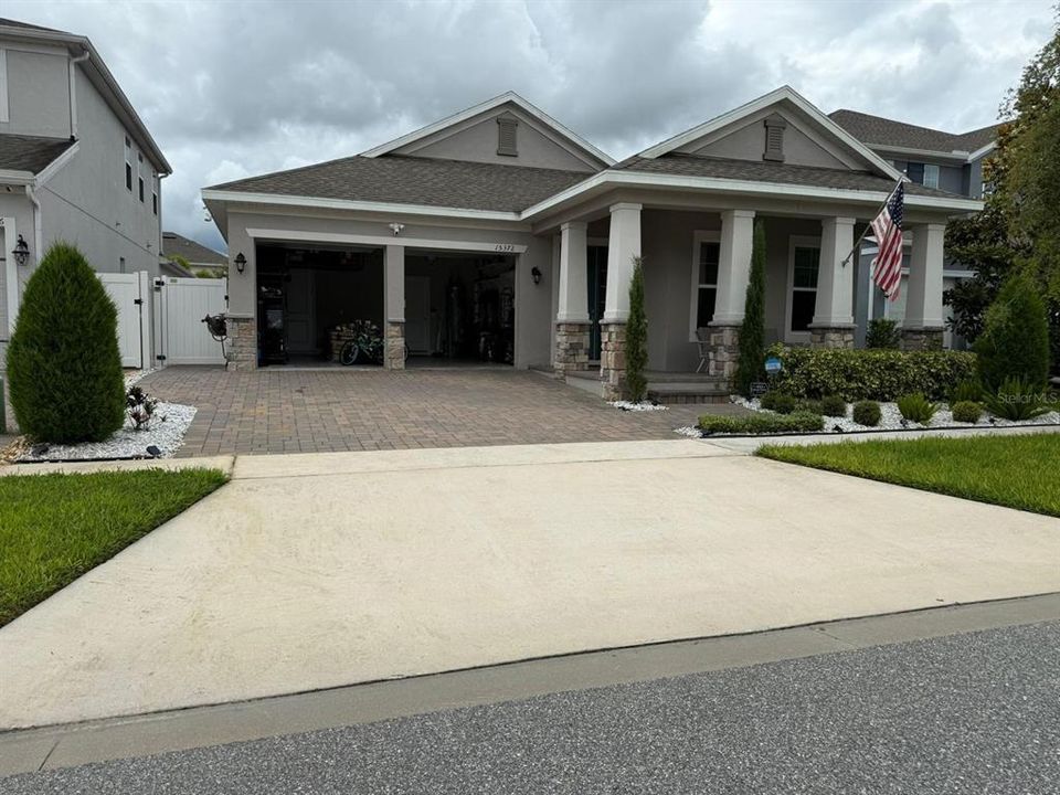 En Venta: $884,500 (4 camas, 3 baños, 2781 Pies cuadrados)