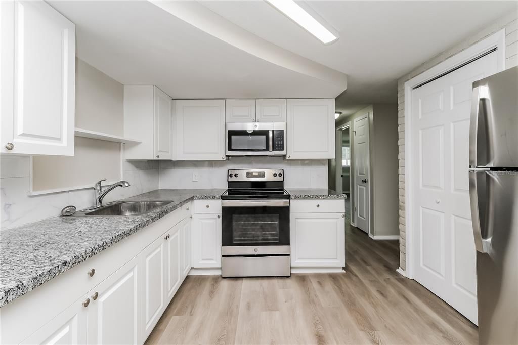 For Rent: $1,790 (2 beds, 1 baths, 1178 Square Feet)