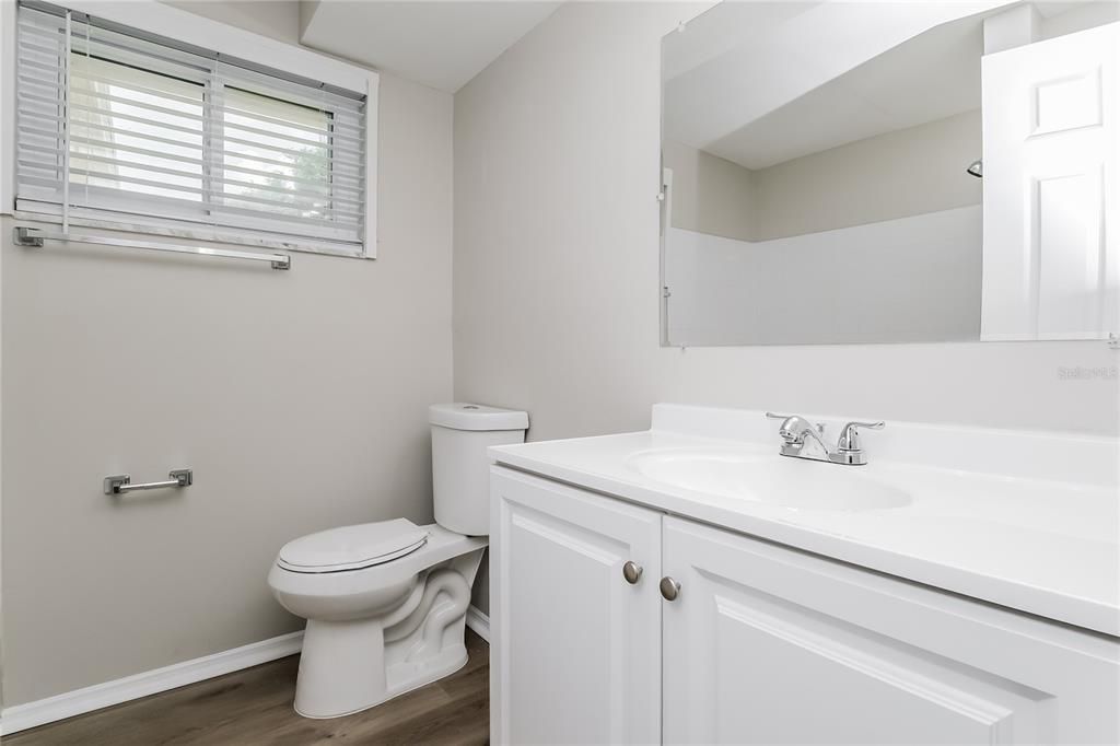 For Rent: $1,790 (2 beds, 1 baths, 1178 Square Feet)