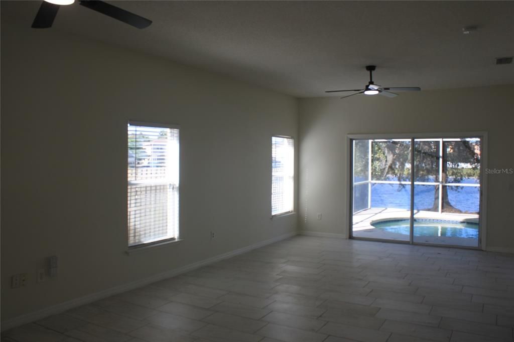 For Rent: $2,495 (4 beds, 2 baths, 1795 Square Feet)