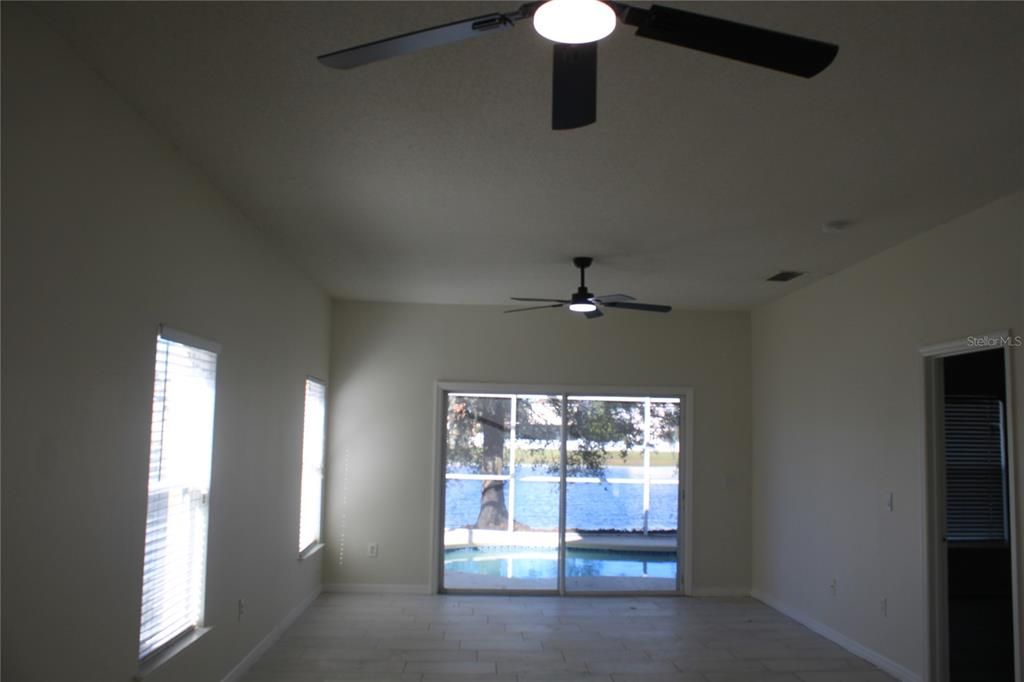 For Rent: $2,495 (4 beds, 2 baths, 1795 Square Feet)