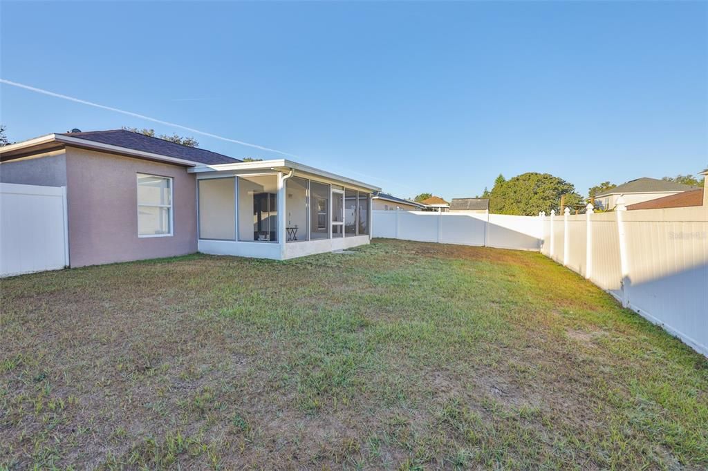 В аренду: $2,400 (3 спален, 2 ванн, 1424 Квадратных фут)