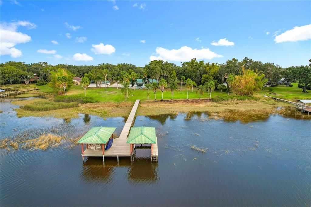 For Sale: $750,000 (4 beds, 4 baths, 2760 Square Feet)