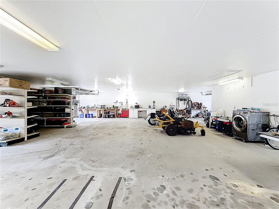 For Sale: $750,000 (4 beds, 4 baths, 2760 Square Feet)