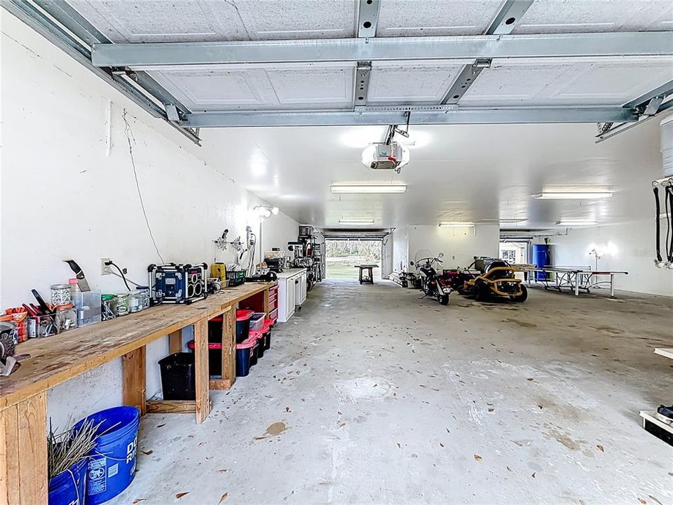 For Sale: $750,000 (4 beds, 4 baths, 2760 Square Feet)