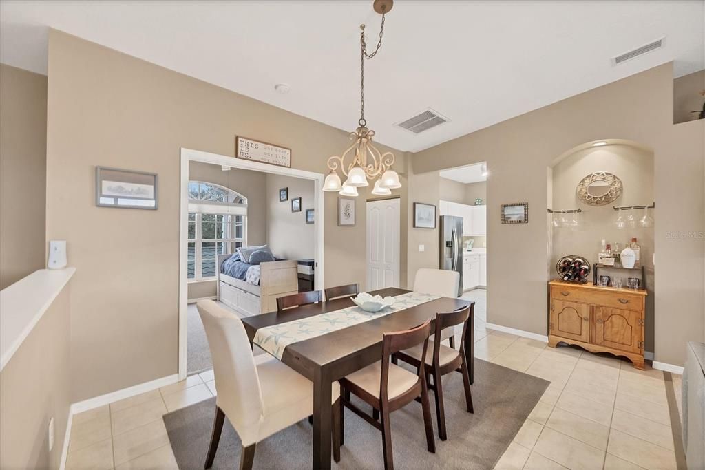 En Venta: $329,900 (3 camas, 2 baños, 1440 Pies cuadrados)