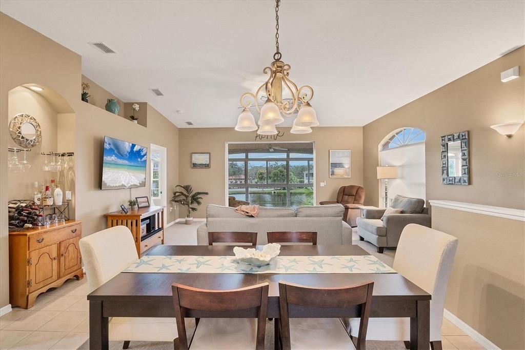 En Venta: $329,900 (3 camas, 2 baños, 1440 Pies cuadrados)