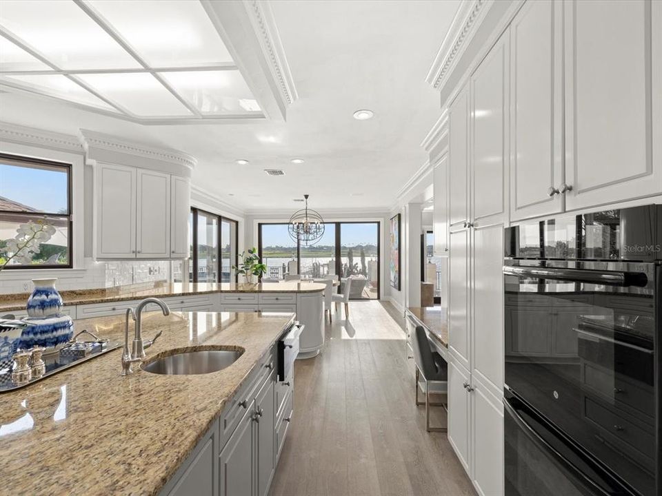 En Venta: $6,995,000 (5 camas, 7 baños, 6453 Pies cuadrados)