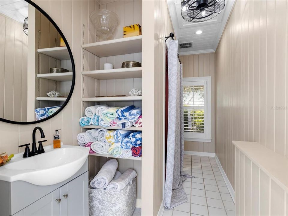 En Venta: $6,995,000 (5 camas, 7 baños, 6453 Pies cuadrados)