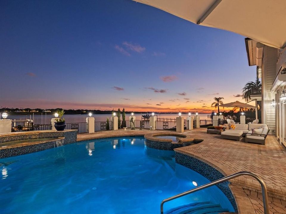 En Venta: $6,995,000 (5 camas, 7 baños, 6453 Pies cuadrados)