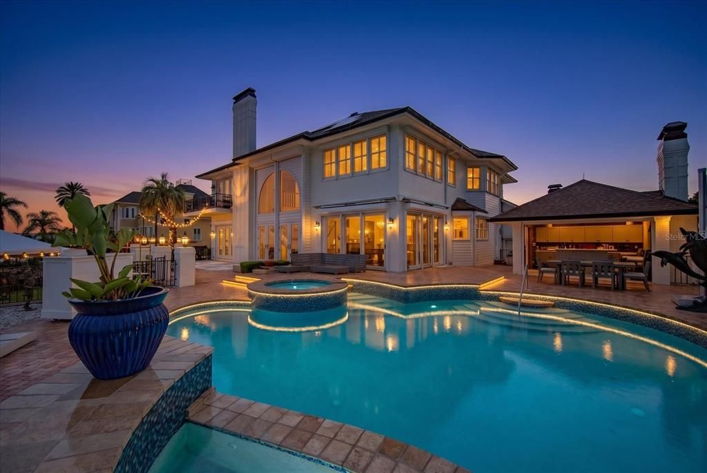 En Venta: $6,749,000 (5 camas, 7 baños, 6453 Pies cuadrados)