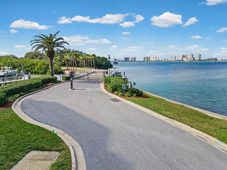 En Venta: $6,995,000 (5 camas, 7 baños, 6453 Pies cuadrados)