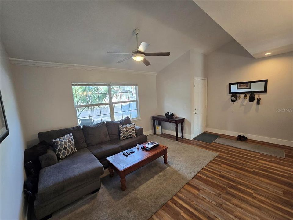 En Venta: $184,975 (2 camas, 1 baños, 1134 Pies cuadrados)