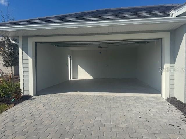 For Rent: $2,900 (2 beds, 2 baths, 1569 Square Feet)