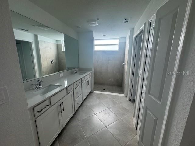 For Rent: $2,900 (2 beds, 2 baths, 1569 Square Feet)