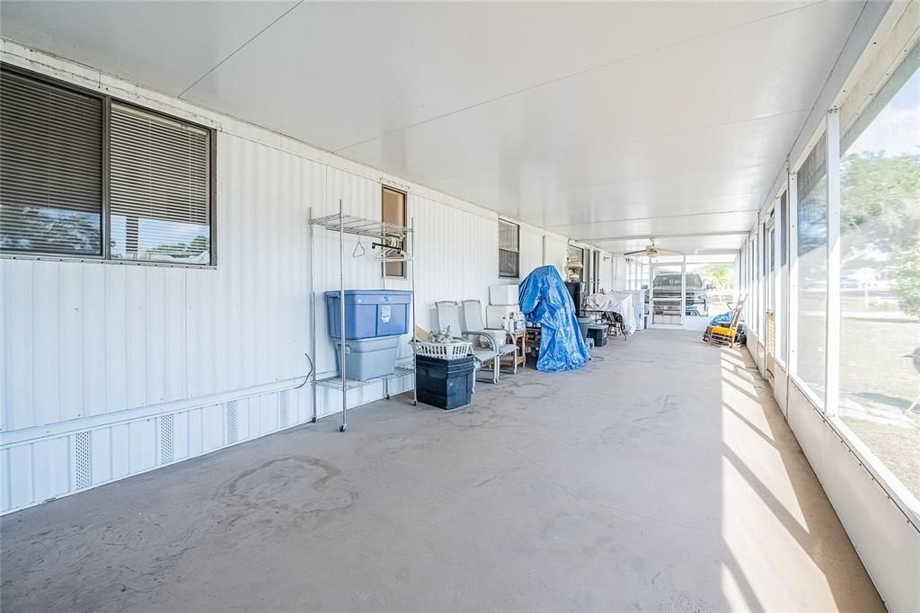 For Sale: $135,000 (2 beds, 2 baths, 784 Square Feet)