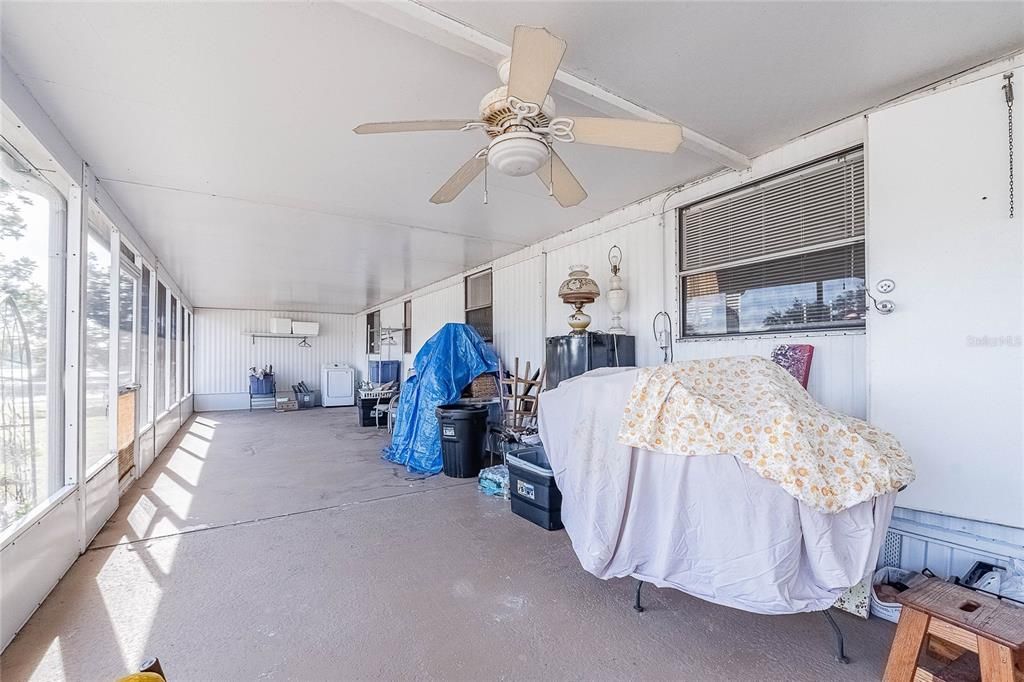 For Sale: $135,000 (2 beds, 2 baths, 784 Square Feet)