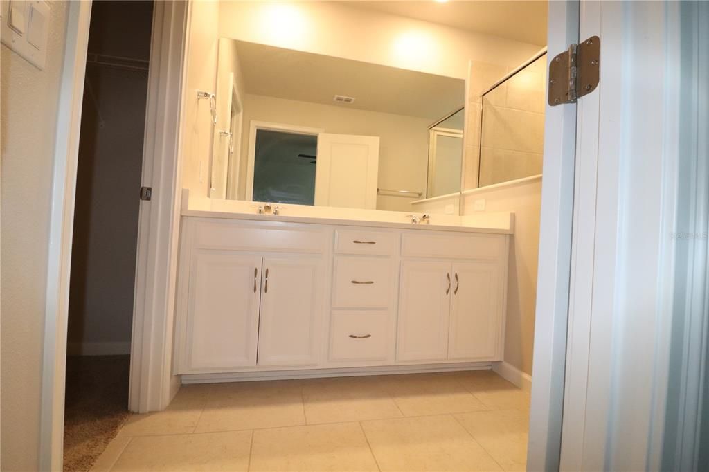 На продажу: $329,000 (3 спален, 2 ванн, 1549 Квадратных фут)