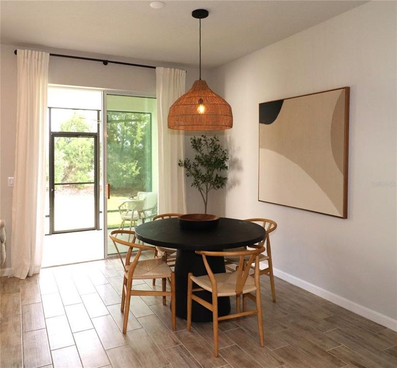 На продажу: $329,000 (3 спален, 2 ванн, 1549 Квадратных фут)