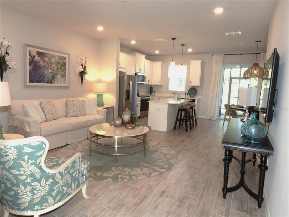 На продажу: $329,000 (3 спален, 2 ванн, 1549 Квадратных фут)