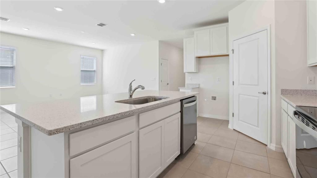 For Sale: $324,990 (3 beds, 2 baths, 1816 Square Feet)