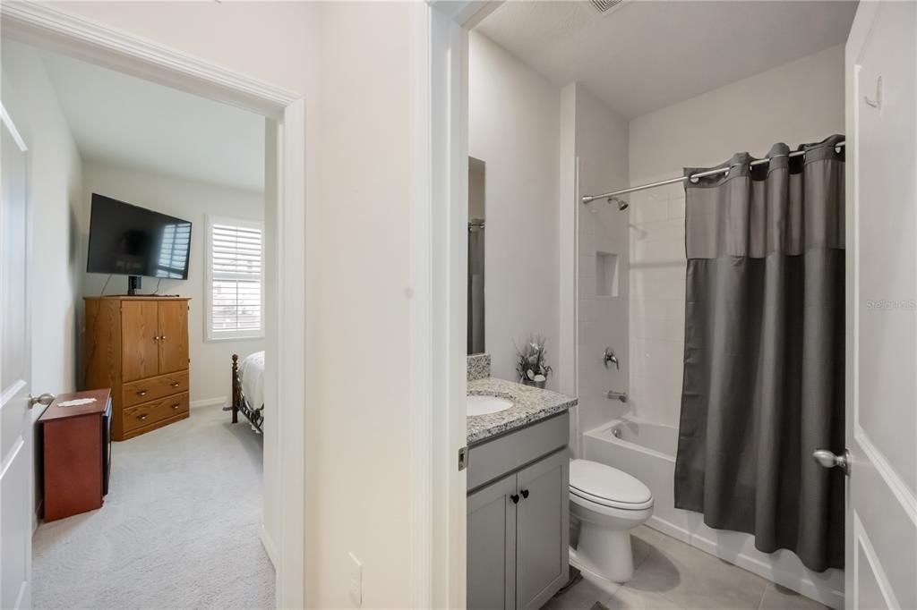 For Sale: $425,000 (4 beds, 2 baths, 2047 Square Feet)