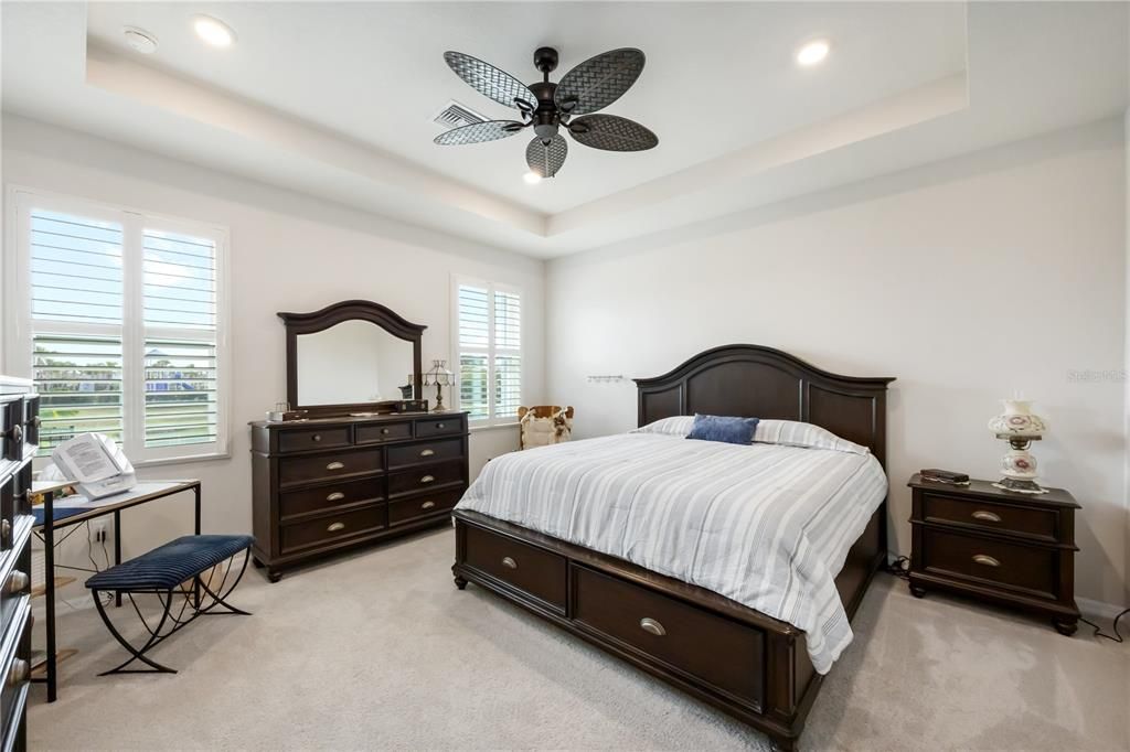 For Sale: $425,000 (4 beds, 2 baths, 2047 Square Feet)