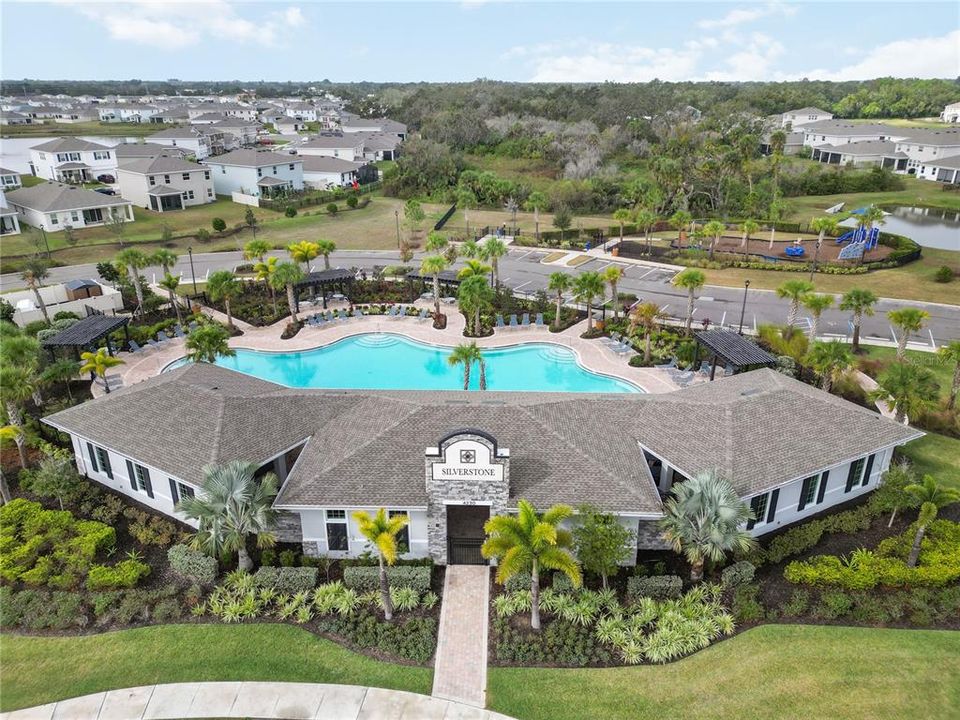 For Sale: $425,000 (4 beds, 2 baths, 2047 Square Feet)