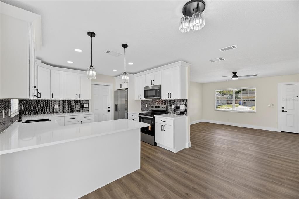 En Venta: $349,990 (3 camas, 2 baños, 1112 Pies cuadrados)