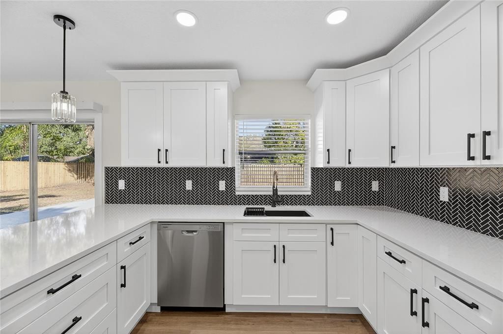 En Venta: $349,990 (3 camas, 2 baños, 1112 Pies cuadrados)