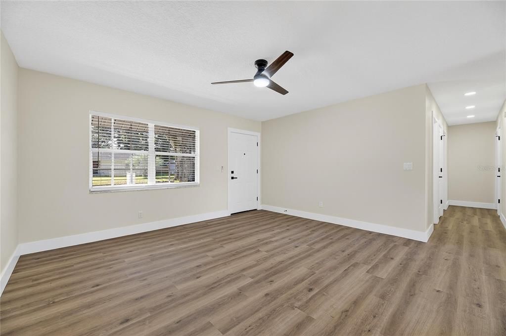 En Venta: $349,990 (3 camas, 2 baños, 1112 Pies cuadrados)