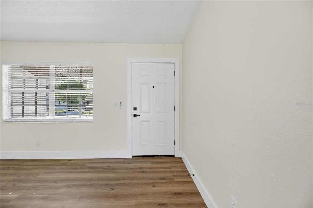 En Venta: $349,990 (3 camas, 2 baños, 1112 Pies cuadrados)