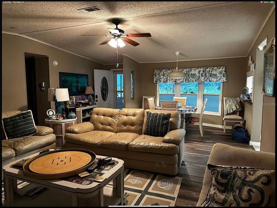 待售: $287,900 (3 贝兹, 2 浴室, 1439 平方英尺)