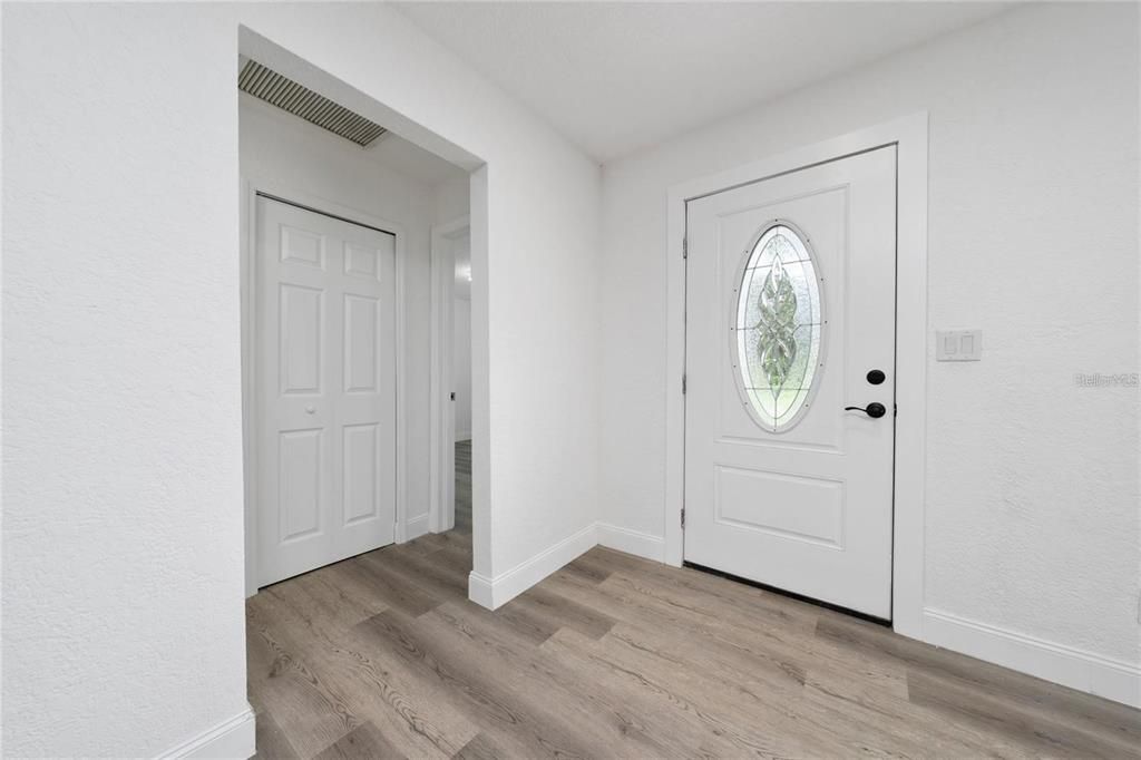 For Sale: $629,900 (4 beds, 2 baths, 1487 Square Feet)