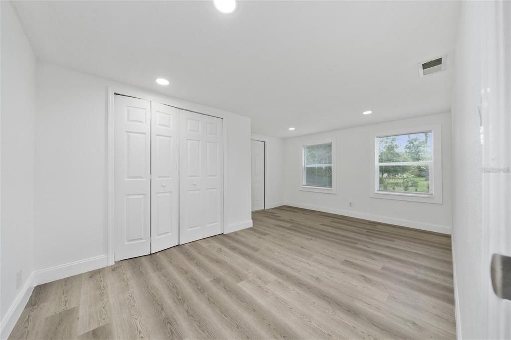 For Sale: $629,900 (4 beds, 2 baths, 1487 Square Feet)