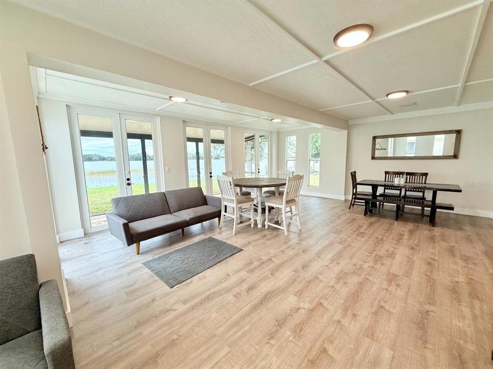 For Sale: $499,000 (2 beds, 3 baths, 1688 Square Feet)