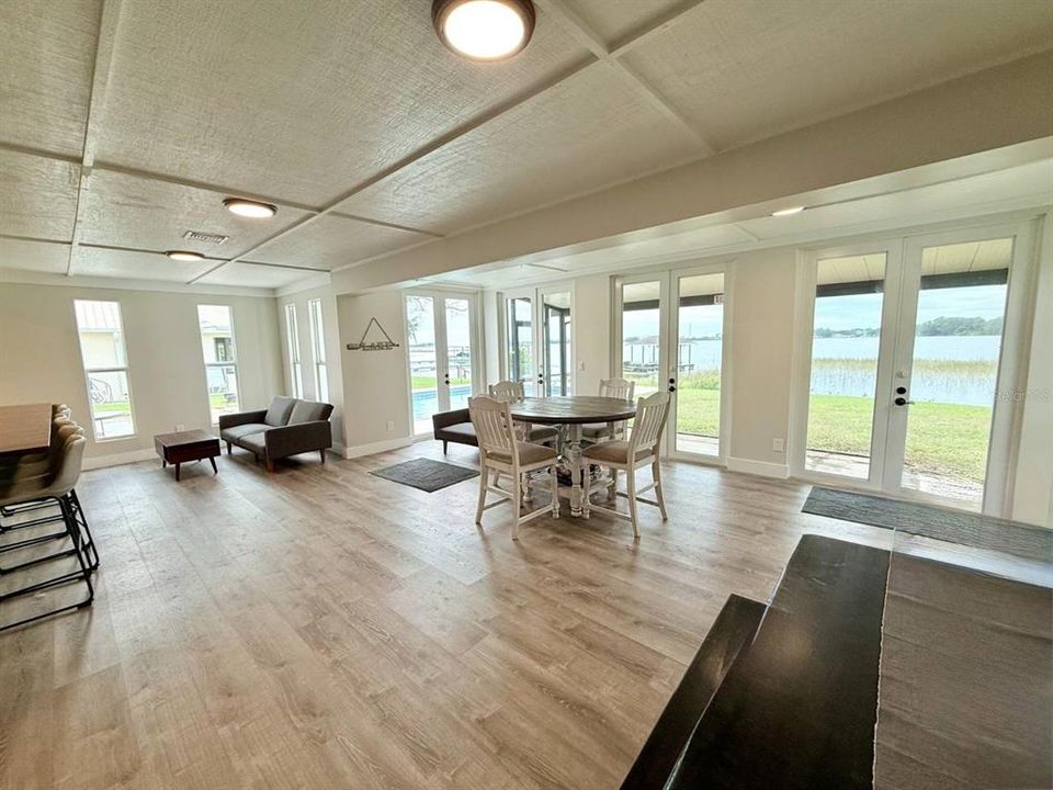 For Sale: $499,000 (2 beds, 3 baths, 1688 Square Feet)