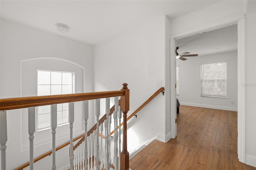 For Sale: $489,900 (5 beds, 3 baths, 2542 Square Feet)