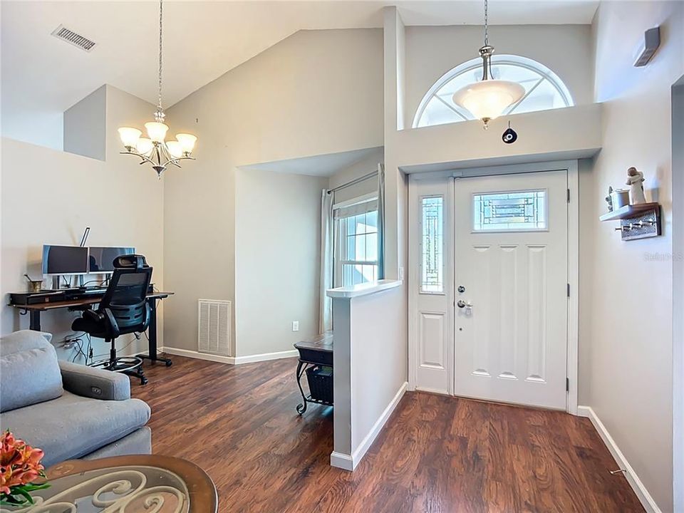 En Venta: $349,900 (3 camas, 2 baños, 1526 Pies cuadrados)