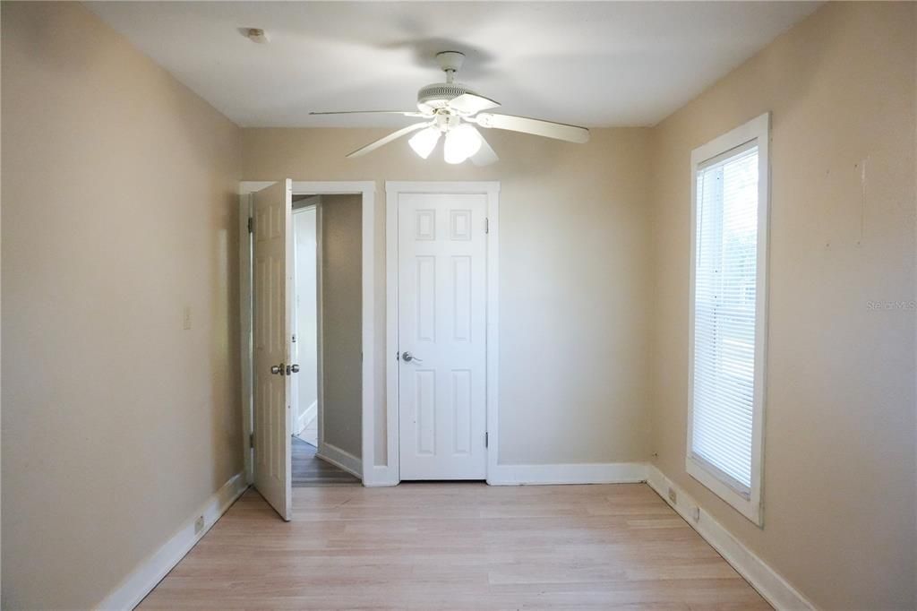 En Venta: $179,900 (3 camas, 1 baños, 975 Pies cuadrados)